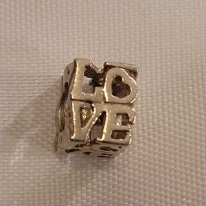 925 Sterling Silver "L❤️VE" cube charm. Fits Pandora Type Bracelets